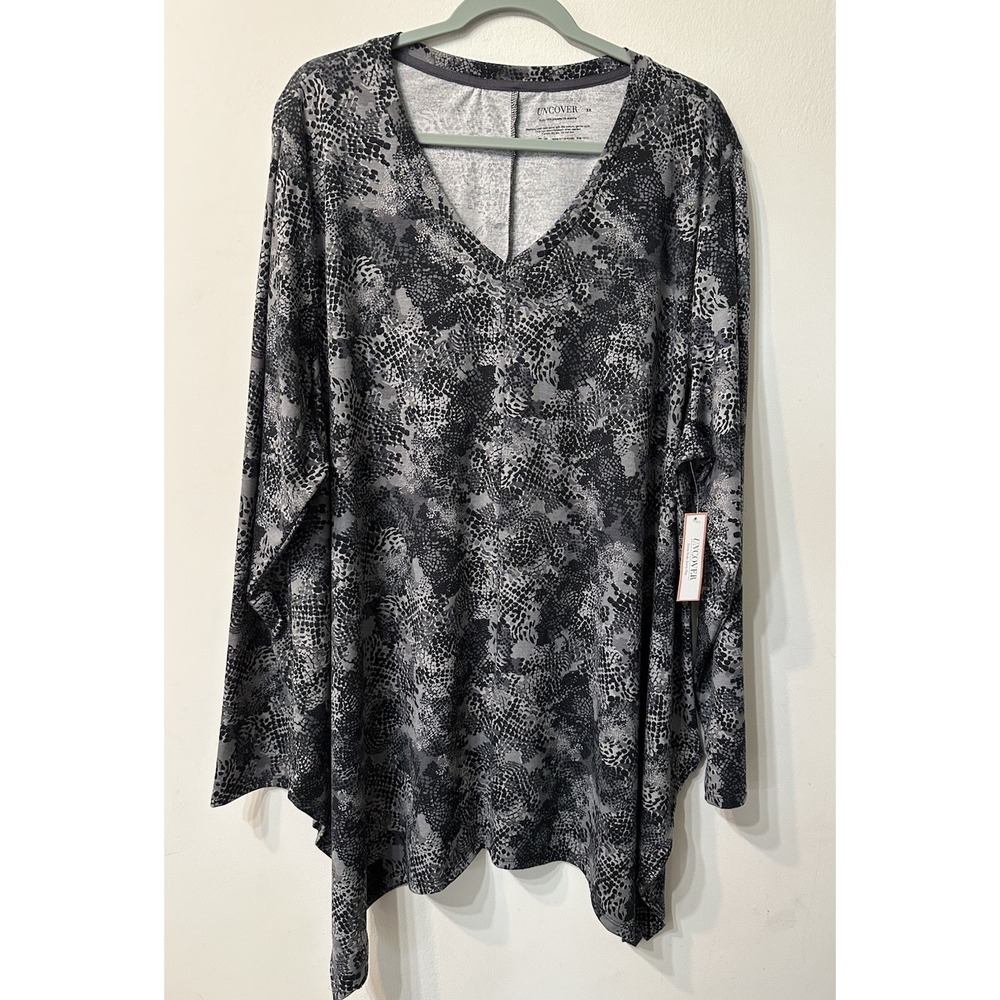 NWT Uncover Women Plus Size 3X Snake Print Tunic Top V- Neck Long Sleeve
